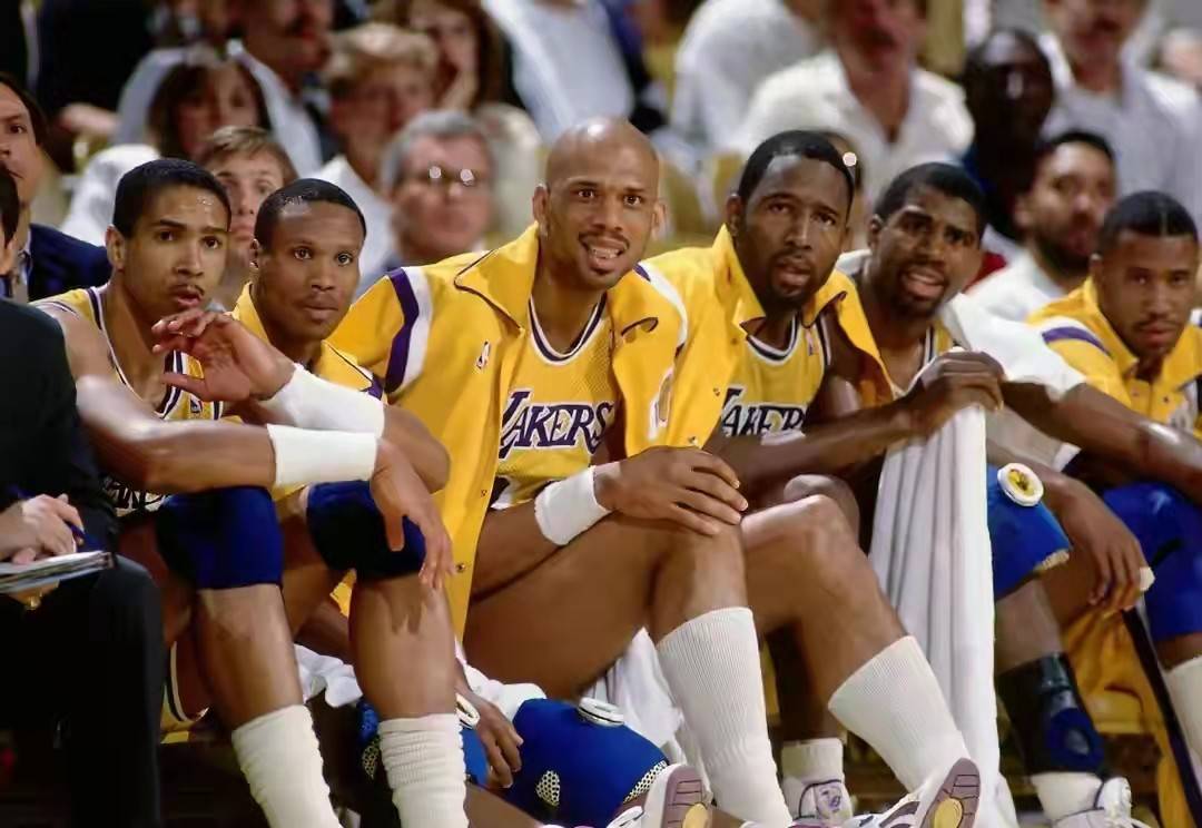 2025年亚洲锦标赛盛装舞步个人决赛 饶嘉怡获得冠军（饶嘉怡摘得2025年亚锦赛盛装舞步个人赛冠军）