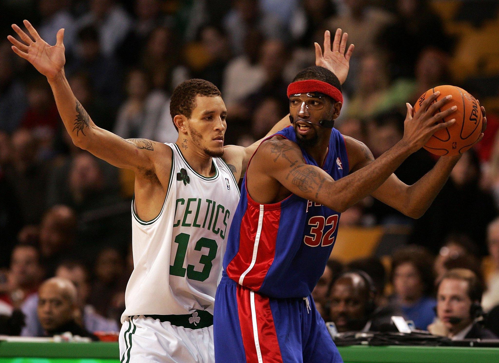 点射得分，凯文-迪克斯成为历史首位在德甲进球的印尼球员（凯文-迪克斯点球破门，成德甲史上首位进球的印尼球员）