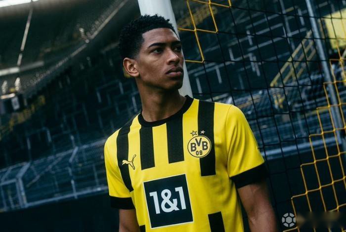 开场16分钟35秒，巴萨遭遇欧冠单场比赛最快的两个丢球（16分35秒内连丢两球，巴萨创欧冠单场最快丢球纪录）