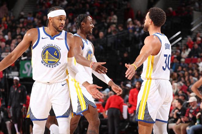 斯帕莱蒂：踢无锋不是想刺激前锋，是因为我确信那是正确体系（斯帕莱蒂：采用无锋阵不是为敲打前锋，我坚信这是最合适的体系）