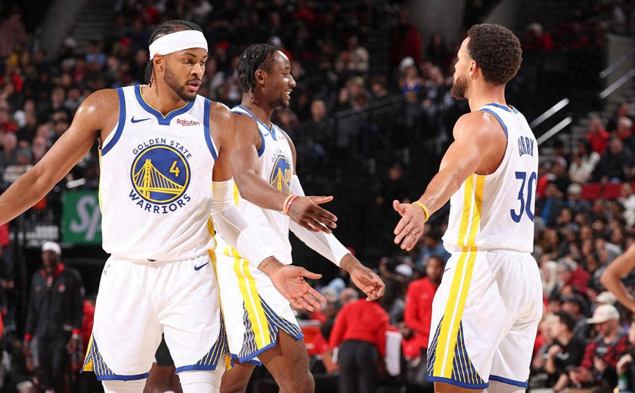 一周内两战同一对手！AC米兰先赢后输出局，防守进攻问题暴露！（一周两战同敌！AC米兰先胜后出局，攻防短板尽显）