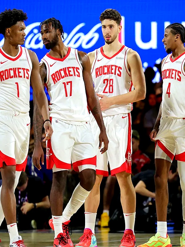 全网首发，足球纪录电影《决战梭鱼湾》明日12：00登陆爱奇艺（明日12：00，足球纪录电影《决战梭鱼湾》全网首发，上线爱奇艺）