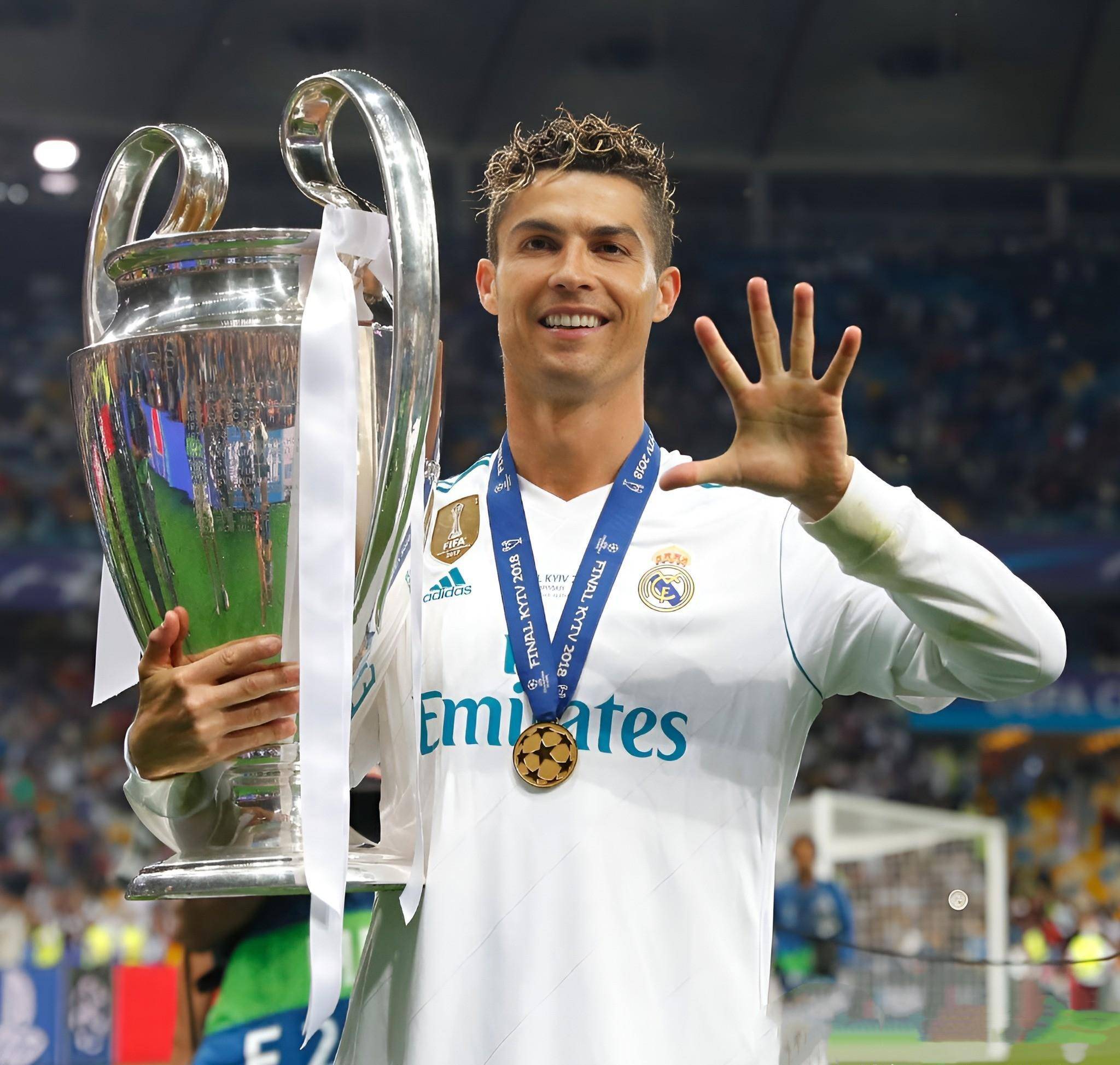 卫报：巴萨将凯恩视为取代莱万的首选目标，很可能激活违约金（卫报：巴萨将凯恩定为莱万替代者首选，或将启动解约金条款）