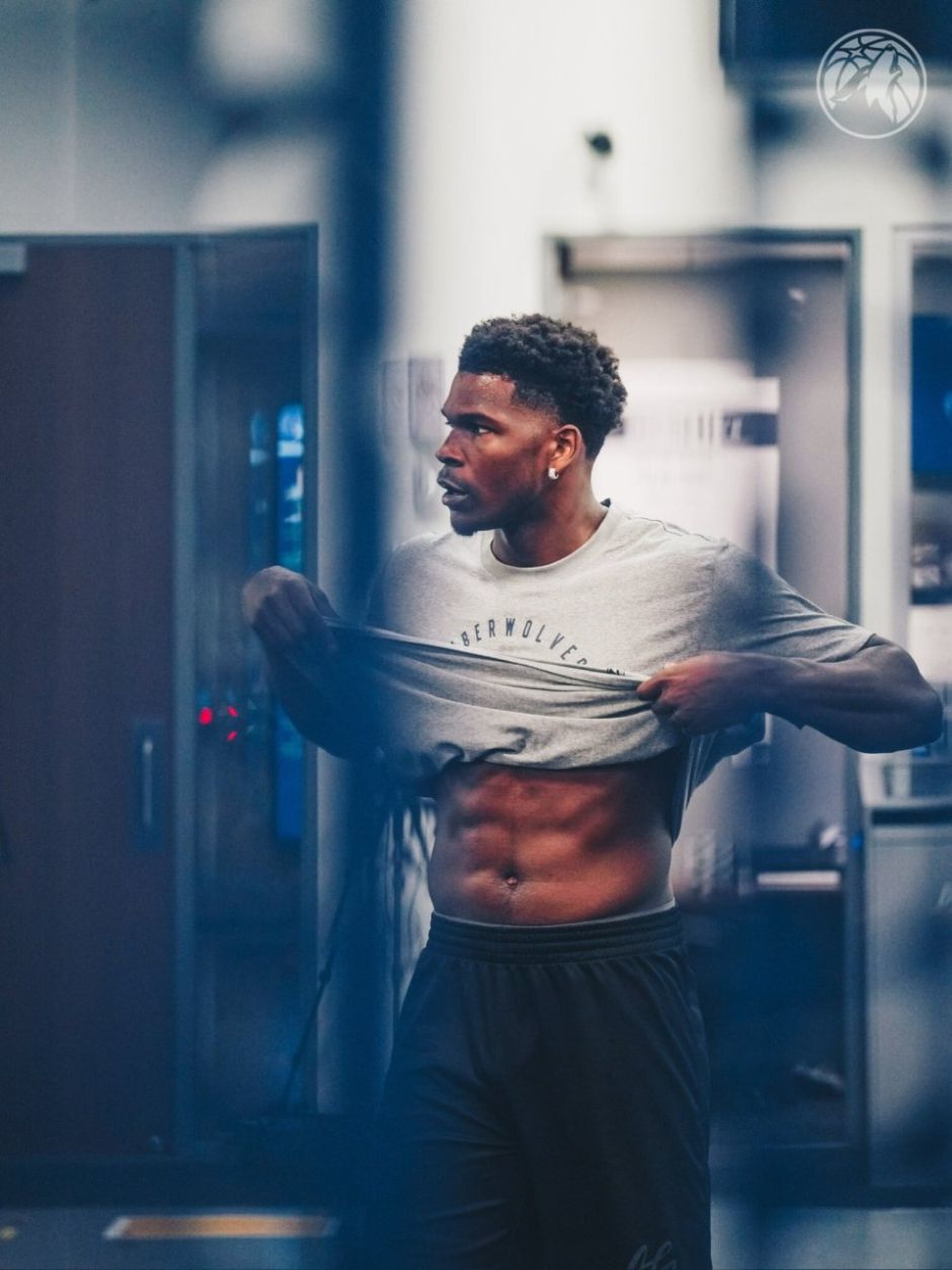 每体：拉菲尼亚今日参加了巴萨部分合练，佩德里仍缺席（每体：拉菲尼亚今日部分随队合练，佩德里继续缺席）