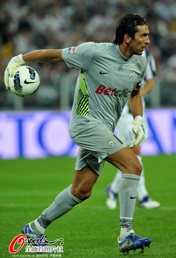 云南助教：我们还是踢得比较好的，创造机会比对手要多一些（云南助教：球队表现占优，创造机会多于对手）