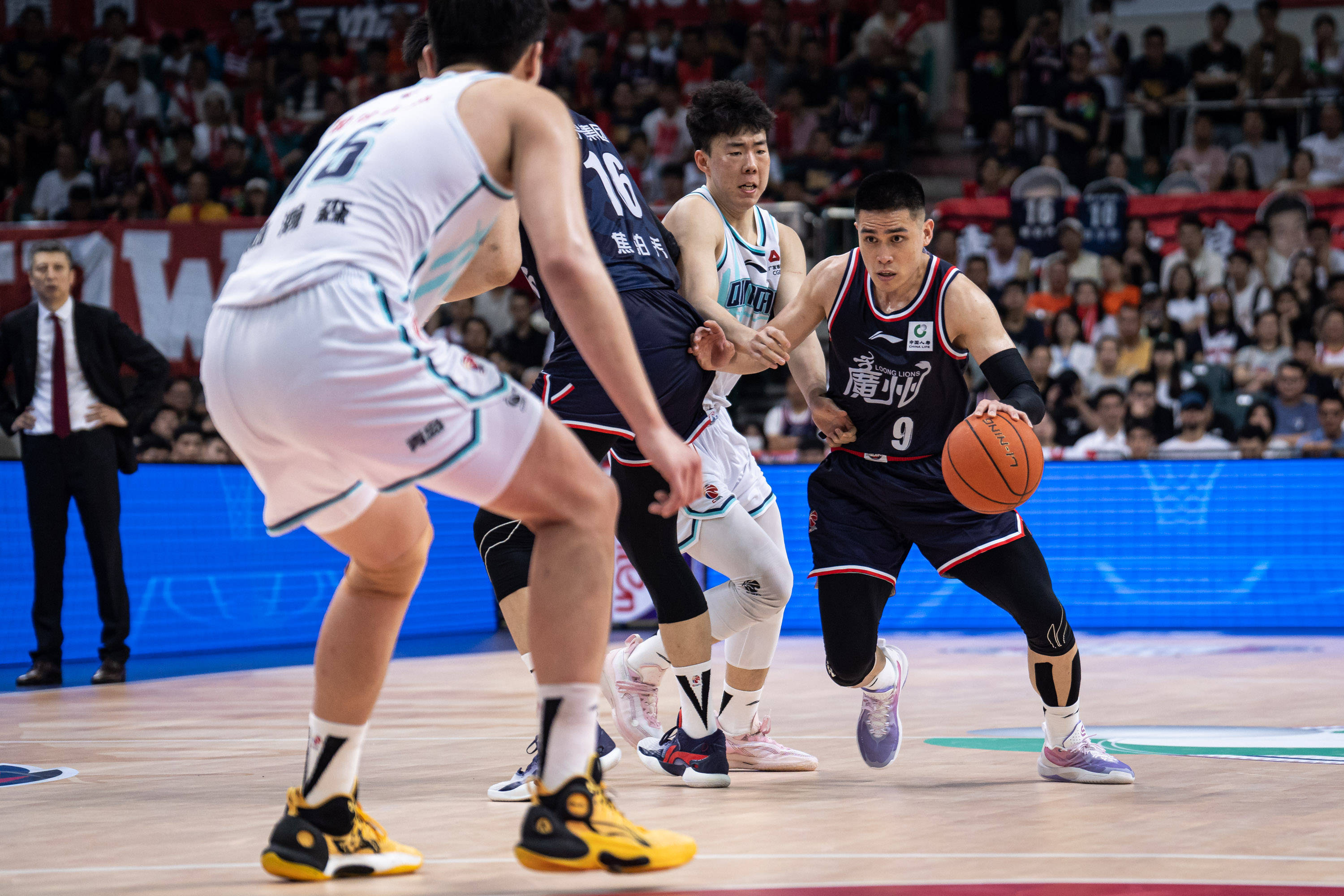 葡体主帅：尤文左路是他们最强的一侧，对我们起到很好的压制（葡萄牙体育主帅：尤文左翼最具威胁，对我们压制明显）