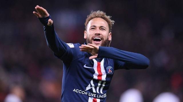 马卡：距离世界杯仅剩半年时间，J罗面临无俱乐部困境（马卡：世界杯倒计时半年，J罗仍未找到新东家）