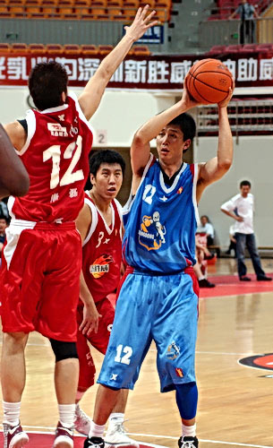 8胜1平，皇马在蒂尔潘执法的欧冠比赛中保持着不败成绩（蒂尔潘主哨欧冠，皇马9战不败：8胜1平）