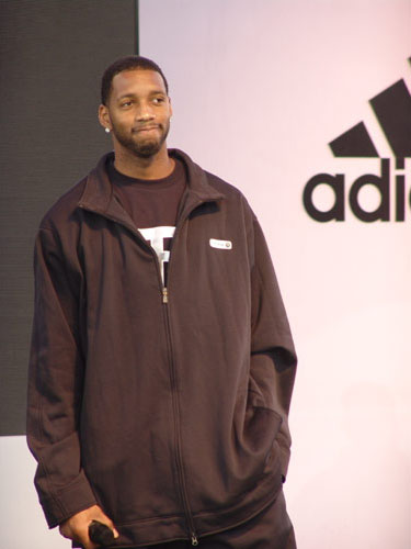 万隆前锋：我已准备好复出，我能否进球不重要，球队能赢就行（万隆前锋复出在即：不计个人进球，只求球队胜利）