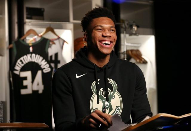 皇马更衣室，谁话事？（皇马更衣室，谁作主？）